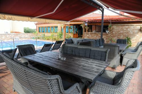 Apartments Brano - With Pool