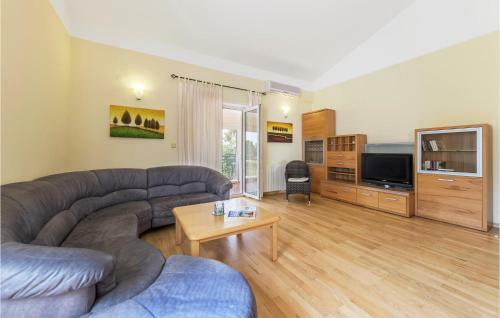 Stunning Home In Nova Vas With Wifi And 2 Bedrooms