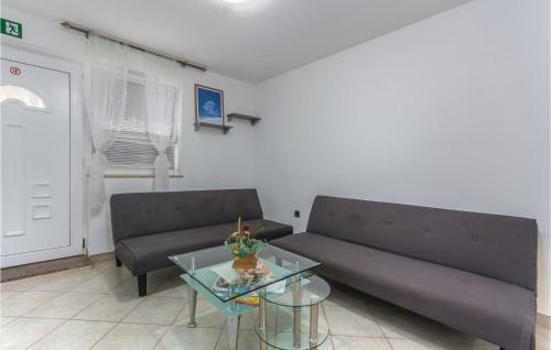 Three-bedroom Apartment In Novigrad