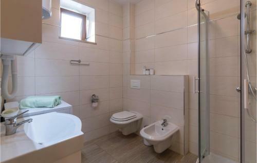 Two-bedroom Apartment In Novigrad