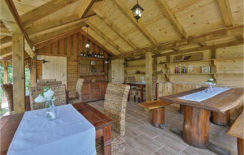 Four-bedroom Holiday Home In Novi Marof