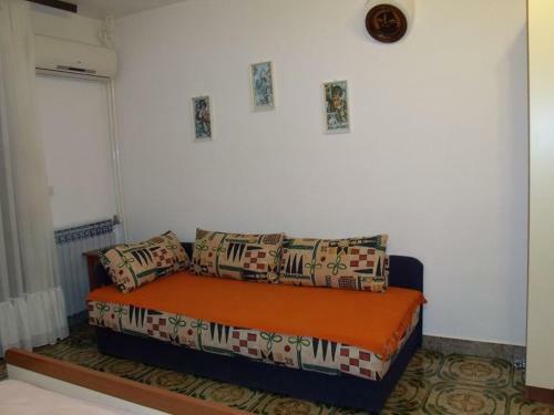 Studio Apartment In Novigrad With Balcony, Air Conditioning, Wifi (4926-2)