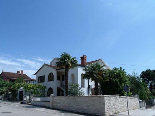 Studio Apartment In Novigrad With Balcony, Air Conditioning, Wifi (4926-2)