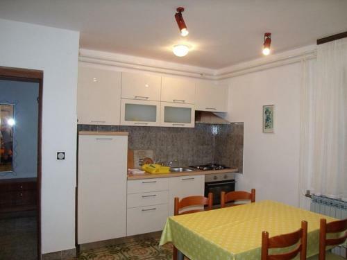 Studio Apartment In Novigrad With Balcony, Air Conditioning, Wifi (4926-2)
