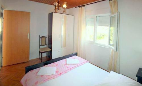 Apartments Stjepan - 10m From Beach