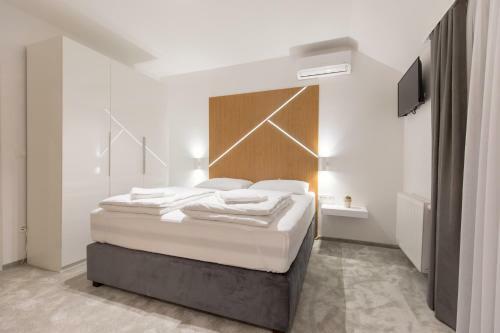 Hostal Apartmani I Sobe Peja?evi?