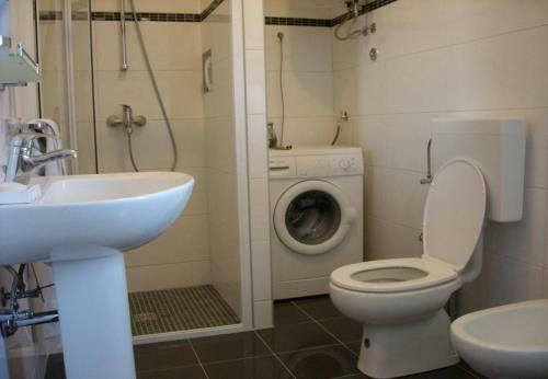 Holiday Home Jaroje- 80m From Beach