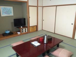 Yamatoya Honten Ryokan Osaka