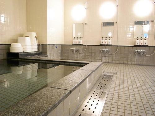 Shin-osaka Youth Hostel