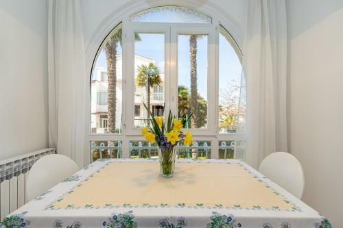 Hostal Apartments Ada Near The Sea
