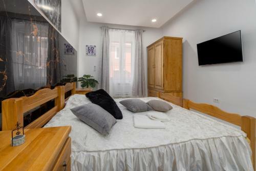 Chic Apartments In Pore? Old Town