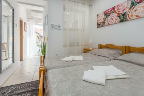 Chic Apartments In Pore? Old Town