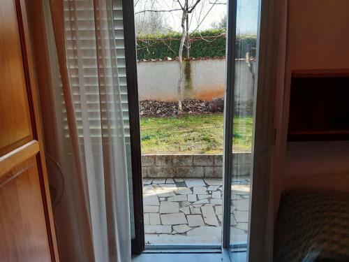 Hostal Apartments Katja With Garden And Pool