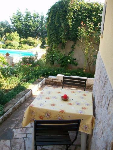 Hostal Apartments Katja With Garden And Pool