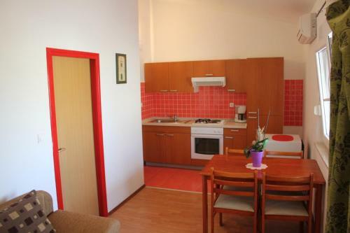 Apartments Ante - 50m From The Sea