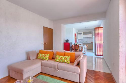 Apartments Bozidar 2035