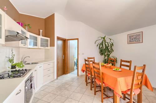 Apartments Bozidar 2035