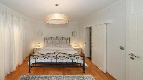 4* Villa Carina With Heated Pool