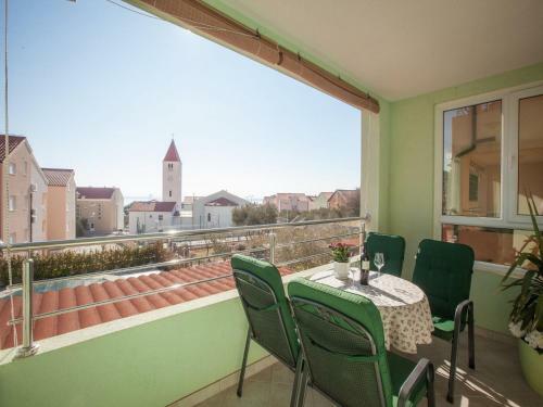 Apartment Green-close To The Sea