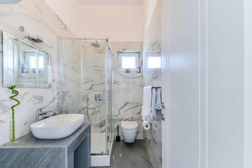 Modern Two Bedroom Apartment - Sk3