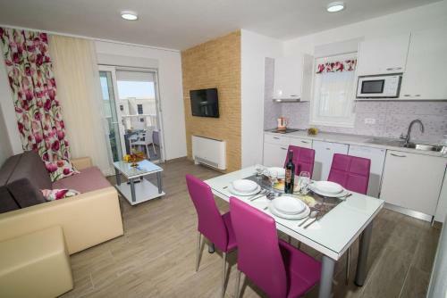Apartamento Villa In Center, With Swimming Pool And Jacuzzi