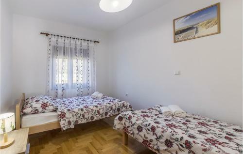 Amazing Apartment In Pula With 3 Bedrooms