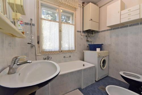 Apartments Josip 74