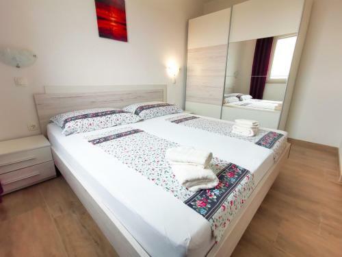 Hostal Apartmani Mirna Luka