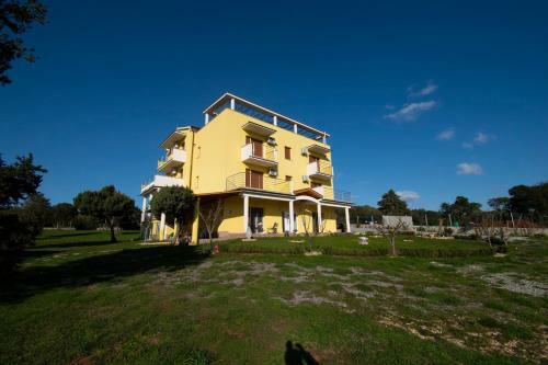 Hostal Apartmani Mirna Luka