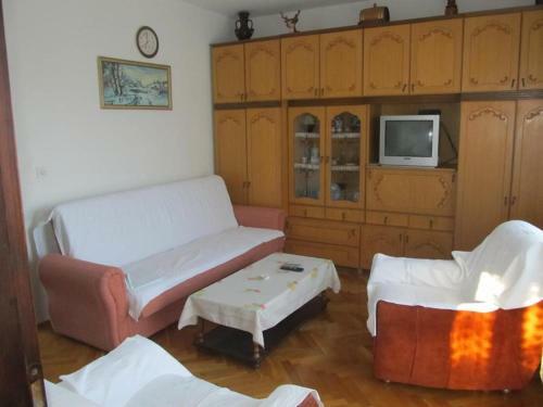 Apartment Razum - Three Bedroom Apartment