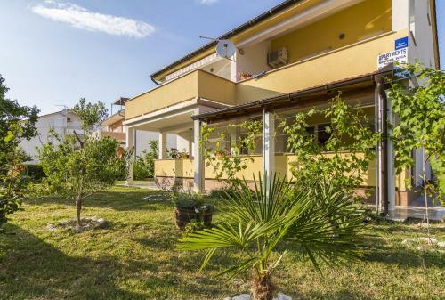 Apartments Ivica
