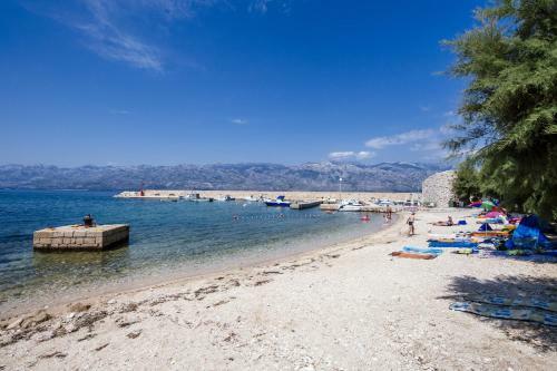 Vacation Home Near The Beach Razanac