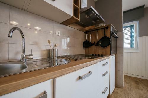Vacation Home Near The Beach Razanac