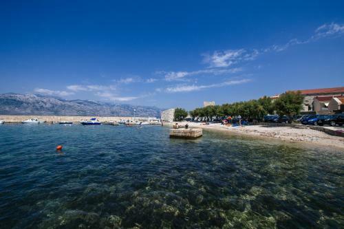 Vacation Home Near The Beach Razanac