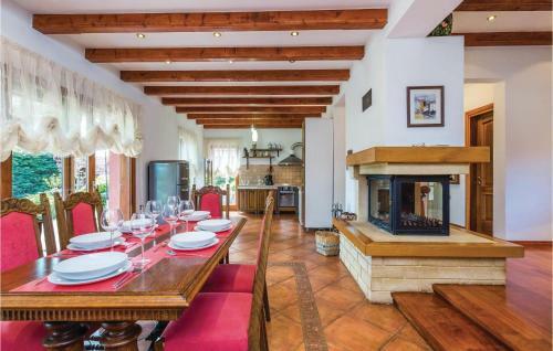 Two-bedroom Holiday Home In Rijeka