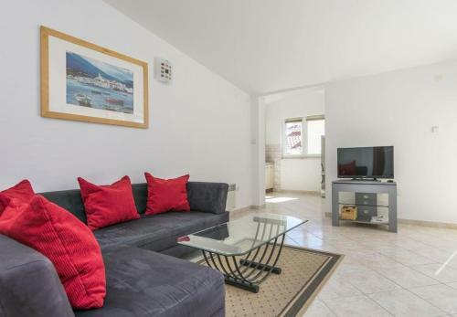 Apartment Ton?i - 100 M From Sea