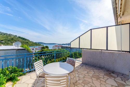 Apartments Ugrina