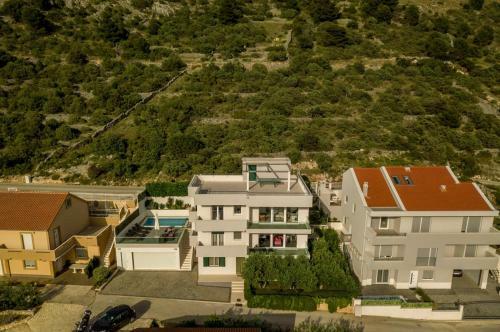 Villa Rogoznica Near Trogir, Pool And Gym