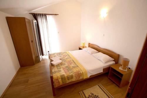 Apartments Lias 2 - With Restaurant