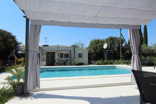 Apartments Donna With Swimming Pool