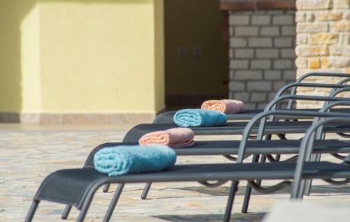 Spacious Villa Perkovic With Private Pool And Jacuzzi