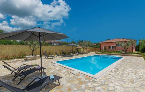 Spacious Villa Perkovic With Private Pool And Jacuzzi