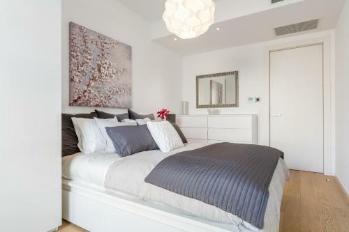 The Majestic Bel Etage Upscale Apartment With Pool