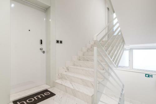 The Majestic Bel Etage Upscale Apartment With Pool