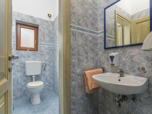 Villa For Up To 8 Persons With Private Pool, Summer Kitchen And Jacuzzi