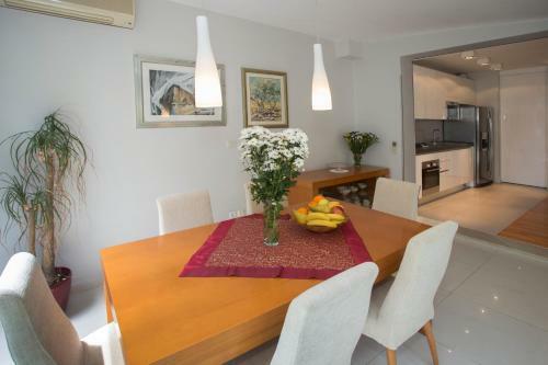 Deluxe Apartment Lea With Large Garden