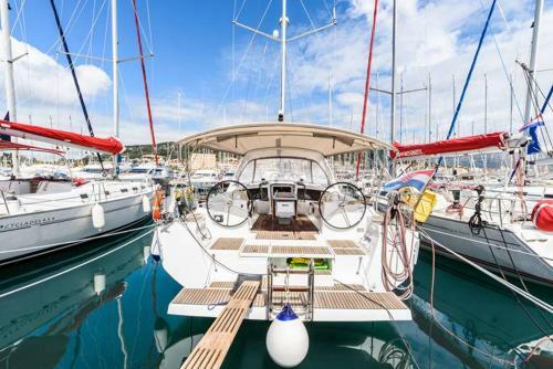 Beneteau Oceanis 48- Gold One