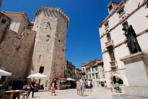A2 - Apartment In The Very Heart Of Split