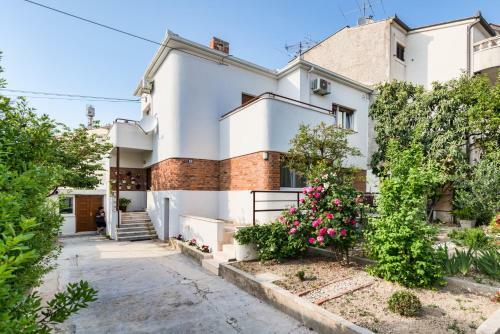 Villa Lct Holiday Home Florentina