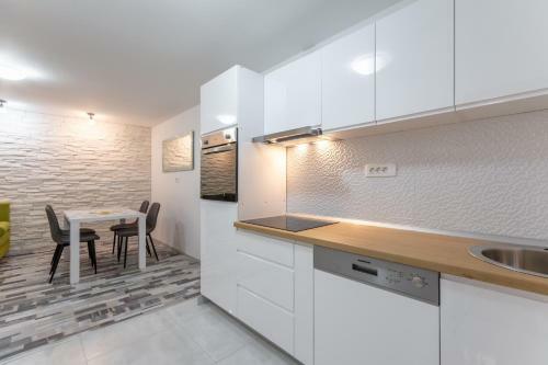 Apartment 3m